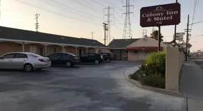 Colony Inn Motel - Image 3