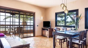 El Refugio Apartments & Villa - Image 5