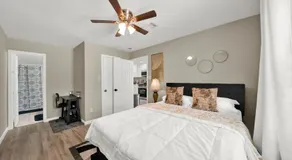 Elegant 4BD Near NRG stadium, Downtown - Image 5