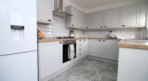 Wern farm cottage - Image 2
