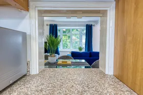 Modern 3 Bedroom 2 Bath House with Parking, Wednesbury, Birmingham - Image 4