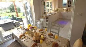 Cosy Cottage 5 Mins to Chester & Zoo - Image 3