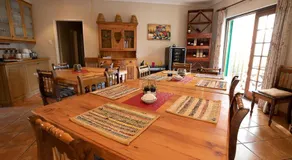 Wine Route 44 Guesthouse - Image 4