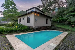 Lingga Garden House - Image 3