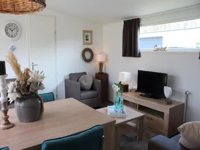 Charming Chalet in De Rijp - Image 2