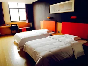 7 Days Premium·Leshan Qianwei Fengye Fortune Plaza - Image 5