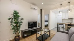 MyHouseSpain - Glamour y confort cerca del Retiro - Image 2