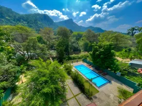 Ebony Riverside Resort - Image 3