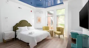 Kozy Stays Penfield - Modern Rooms Heart of downtown - Image 2