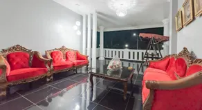 RedDoorz at Hotel Arwana Tugu Puncak - Image 4