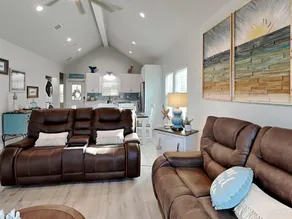 Holiday Hideaway - Image 3
