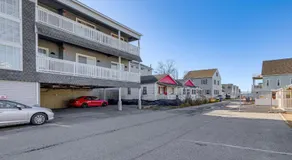 Walk to Public Beach Access! Breezy Hampton Condo - Image 4