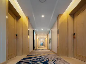 Vienna International Hotel Shaanxi Hanzhong Wetland Park Tianhan Building - Image 5
