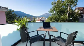 COCO SUITES - Image 3