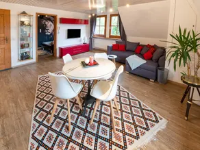 Elegante Ferienwohnung mit Außenpool Schwarzwald - Image 2