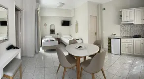 Manto Apartments - Image 2