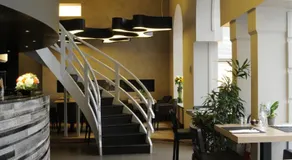 Lace Hotel - Image 3