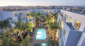 3BR 2BTH Santa Monica Apartment - Pool, Balcony, Near LAX - Image 4