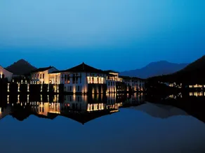 Fuchun Resort - Image 4