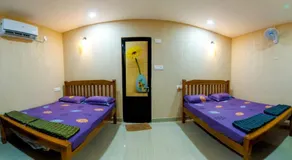 Hangout - Image 2