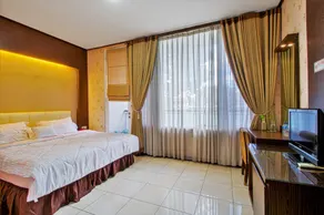 RIZH HOTEL - Image 2