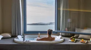 Acroterra Rosa Luxury Suites & Spa - Image 5