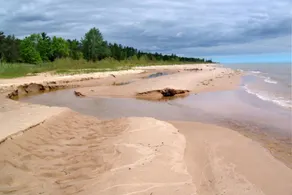Lake Huron - Super Cute Lake Front Cabin (Sleeps 5) - Image 5
