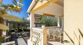 Apartment in Porec near Spadici Beach - Image 3