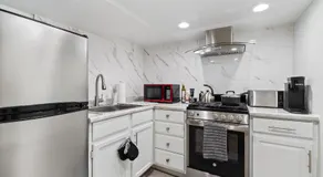 Luxury chicago suite - Image 2