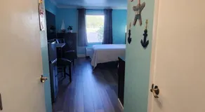Beach, Boat, and shopping -- Studio Apartment - Image 4