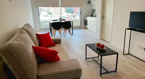 RentUp - Almagro Estudio moderno a estrenar con terraza privada del edificio y balcon A pasos de Av Corrientes y Hospital Ital - Image 2
