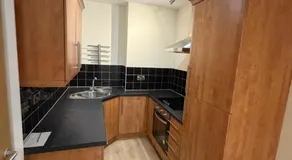 1 BEDROOM APARTMENT - West YORKSHIRE - Image 3