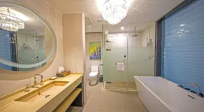 Lavande Hotel Taixing Jiangping Road - Image 2