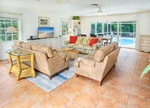 Baywatch Cottage - Image 2