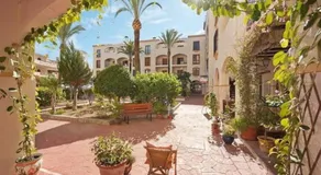 Duquesa Suites Gardens ground floor close to Port, beach - Image 4