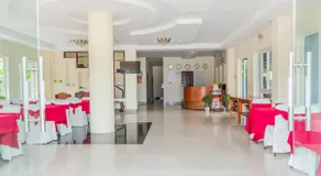 Sun & Sea Hotel - Image 3