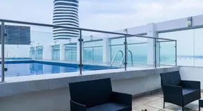 Suite con Jacuzzi y GYM en Puerto Santa Ana - Image 3