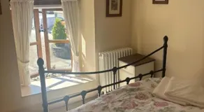 The Old Stable - Image 2