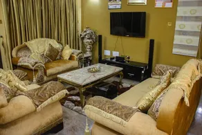 Banex Apartment - Image 2