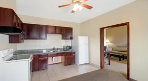 Best Western Decatur Inn - Image 3