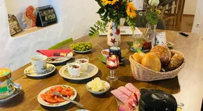 Weingut und Gästezimmer Jörg Thul - Image 3