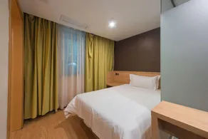 IU Hotel Changsha Railway Station Branch - Image 5
