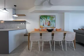 Beachfront Villa - Image 4