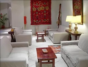 Altos De Balcarce Hotel - Image 3