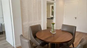 Premier Downtown Koreatown Apartment - Image 3