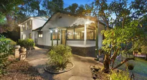 Glenfern English Cottage, historic and elegant, individual Self-Contained Apartment plus breakfast - Image 3