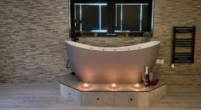 Relaxation & Romance - Image 3