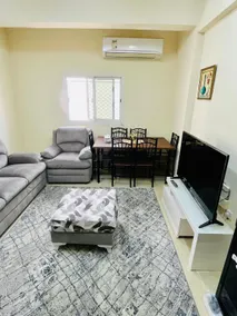 Cozy room in heart of Abu Dhabi - Image 2