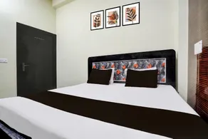 Hotel O Shree Thakur Ji Dham Guest House - Image 2