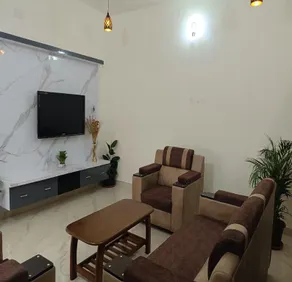 Urban Heaven Service Apartments - Image 2